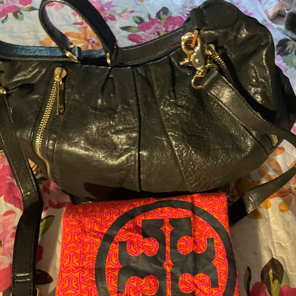 Tory Burch Steffi Hobo  Like New with dust bag